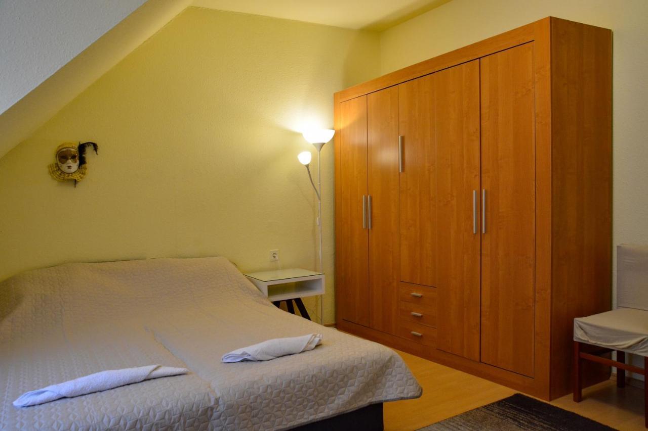 Afrodite Apartmanhaz Эгер Экстерьер фото
